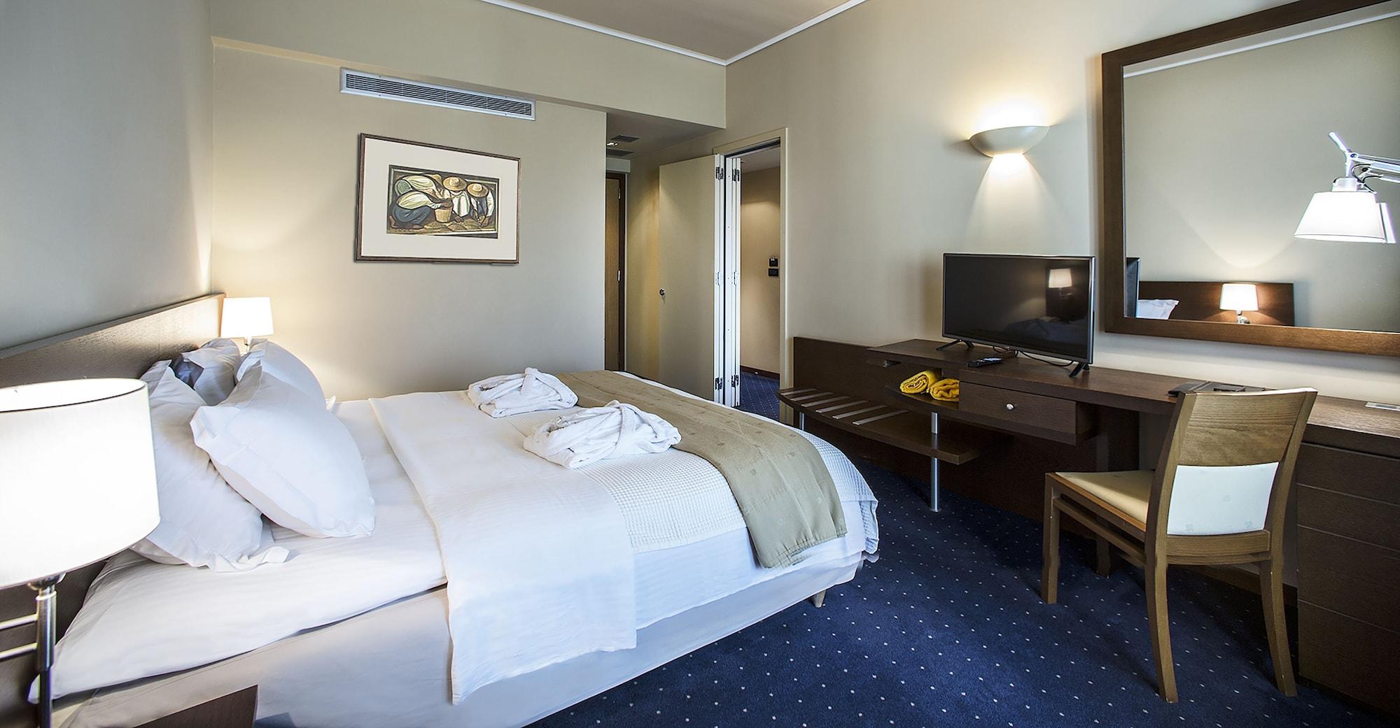 Dekelia Hotel Athén Kültér fotó