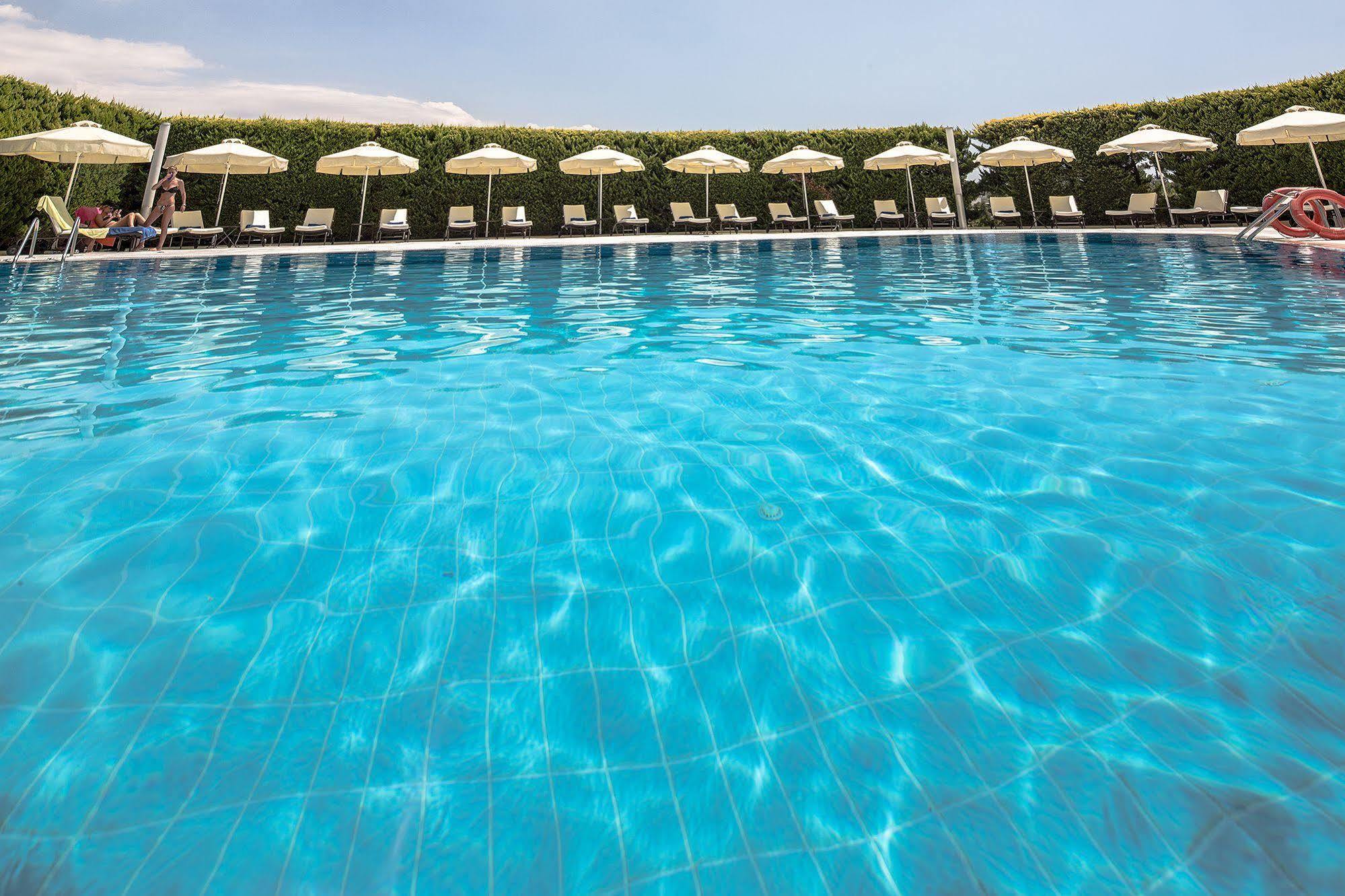 Dekelia Hotel Athén Kültér fotó